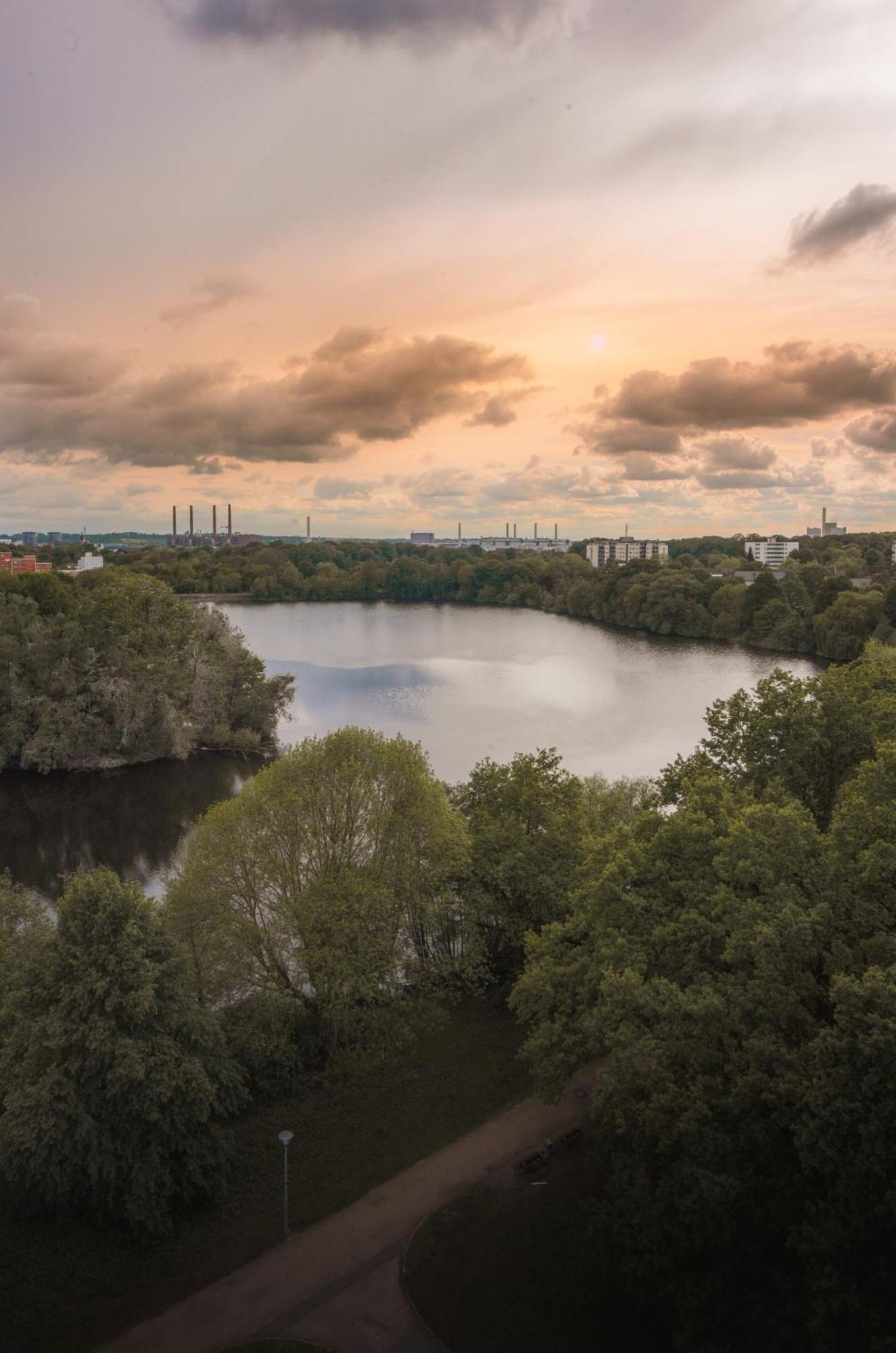 Apartment Am Neuen Teich -Balkon- 4 Personen -Waschmaschine Wolfsburg Dış mekan fotoğraf